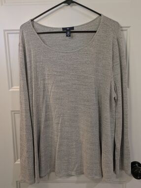 GAP Light Gray Scoop Neck Knit Top